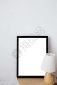 空黑色框架 有灯光文字位置的黑框房间桌子工业海报图片