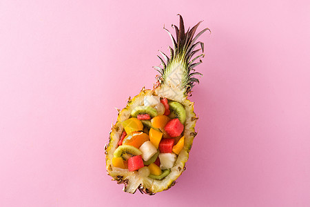 菠萝里面的混合水果蓝色西瓜红色食物立方体白色健康橙子粉色奇异果图片
