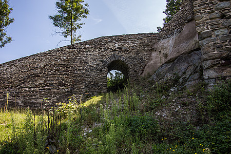 伊森堡城堡废墟 威斯特瓦尔的伊塞科普夫河石头系统堡垒石工棕色树木绿色树叶历史天空图片