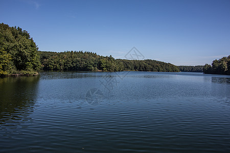 Bergische地区Neye大坝绿色反思饮用水石头屏障水库湖景水量蓝色技术图片