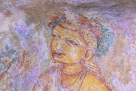 著名的绘画 在皇宫的西吉里亚岩石上花园女孩胸部旅游壁画少女们洞穴遗产石头艺术图片