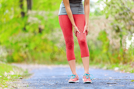 女性跑腿大腿运动肌肉受伤图片