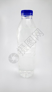 清净塑料瓶的饮用水装有清洁塑料瓶图片