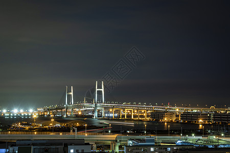晚上看到横滨港口 暴露时间很长街道目的地景观天际海洋过境城市运输场景公园图片