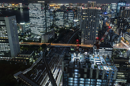 蓝色时钟的东京市风景 长期接触 景观定向图片