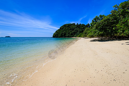 有金沙和海的海滩天空旅行海景热带气候假期海洋旅游水晶风景图片