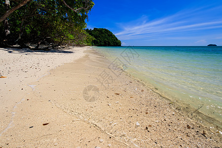 有金沙和海的海滩海景热带风景白色旅行蓝色假期海洋旅游天空图片