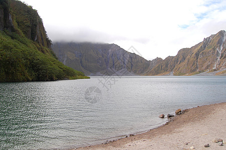 依拉苏火山口菲律宾桑巴莱斯Pinatubo湖旅游礼士火山口碎屑旅行岩石火山冒险陨石首脑背景