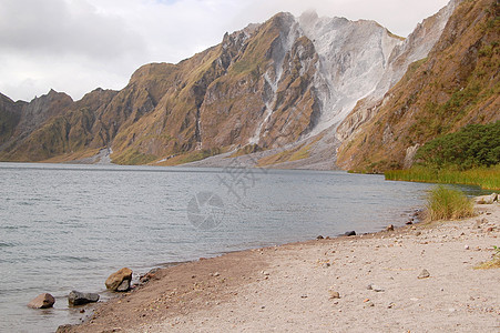 菲律宾桑巴莱斯Pinatubo湖旅游冒险蓝色首脑衬套登山远足陨石火山礼士图片