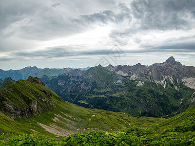 在阿尔高的Nebelhorn森林旅行顶峰日落冒险爬坡首脑远足日出山顶图片