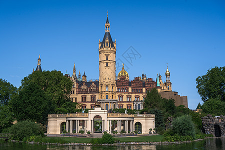 施韦林宫和乐园建筑学城堡雕塑池塘地标历史历史性风景旅游艺术图片