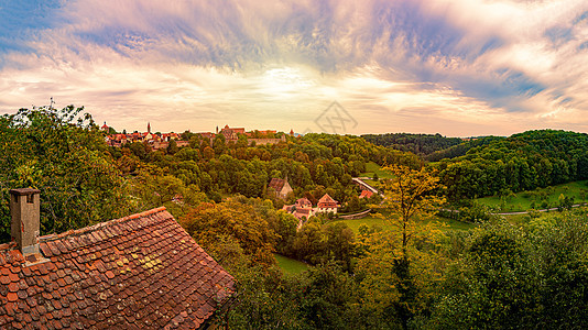 德国巴伐利亚罗森堡市天空日落堡垒城堡联盟石头地标旅游建筑学城市图片