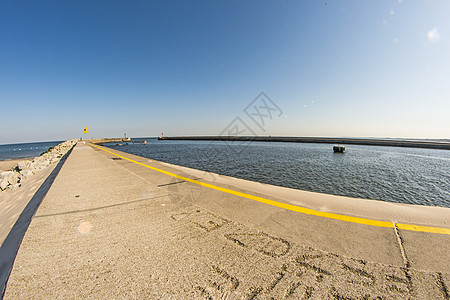乌斯特卡 波兰港口入口蓝色海岸旅游石头海港天空图片