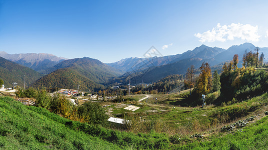 罗莎库托尔滑雪度假胜地全年的全景常年天线建筑学旅行天空缆车旅游地标地平线高山图片