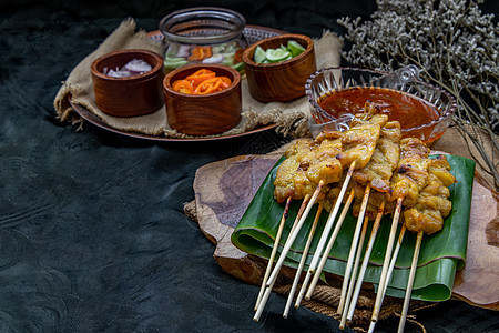 用你的花生酱和泡菜吃猪肉沙派美食黄瓜午餐辣椒早餐小吃洋葱烧烤餐厅食物图片