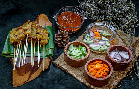 用你的花生酱和泡菜吃猪肉沙派胡椒摊位食物烹饪餐厅早餐小吃辣椒油炸文化图片