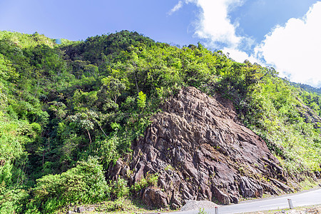 日落阿尔卑斯山丘山脉景观冒险沥青草地天堂森林顶峰蓝色风景季风山谷图片