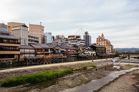 日本京都的历史性城市河岸历史旅行日落餐厅地标旅游太阳图片