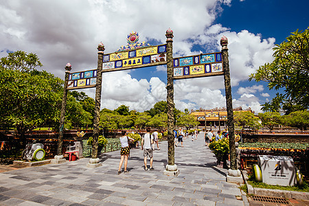 越南的豪华帝国宫殿堡垒建筑王朝入口建筑学庭院旅行古董旅游地标图片