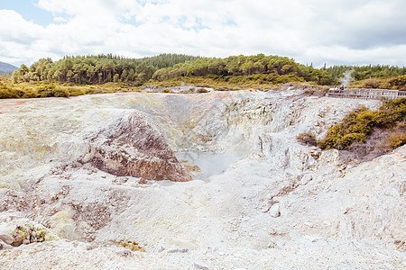 WaiOTapu 新西兰地质奇幻之地沸腾地热火山喷泉脆皮荒野旅游旅行游客矿物图片