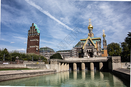 俄罗斯教堂与达姆施塔特洋葱圆顶上帝反思纪念碑地标喷泉盆地天空蓝色图片