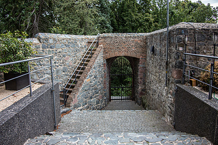 达姆施塔特附近的弗兰肯斯坦堡垒魔术师墙壁遗迹城垛石工城堡防御图片