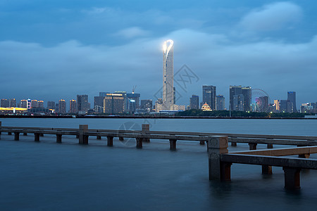 中国苏州湖周围的城市风景景观地标建筑物城市办公室商业建筑学市中心旅行建筑图片