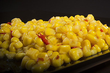 罐头玉米加辣椒胡椒蔬菜香料小吃粮食核心生产金子植物沙拉图片