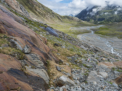 奥地利冰川 斯图拜阿尔卑斯山丘Stubai Alps岩石溪流瀑布远足蓝色登山高山缠绕悬崖全景图片