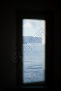 希腊群岛圣托里尼岛内窗户的风景图片