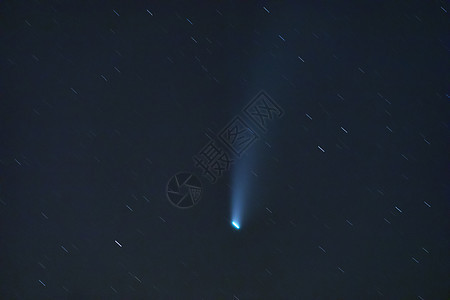彗星在星座Ursa少校的星座下经过时 其新风小行星蓝色银河系科学乳白色摄影星空星云天文天文学图片