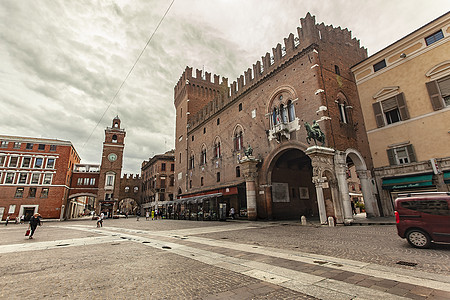意大利Ferrara的地标中心城市古董历史街道正方形建筑学景观游客图片