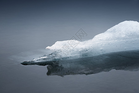蓝冰山封闭蓝冰定形冻结水晶冷冻冰山蓝色冰川沉淀结晶图片