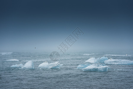 蓝冰山封闭气候冻结环境天气冰川蓝色沉淀天空冰山冷冻图片