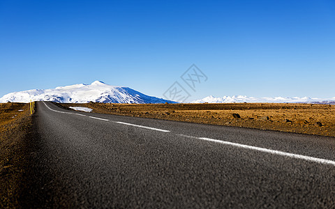 漫长的艰难道路车道小路全景速度灰色风景天空基础设施丘陵旅行图片