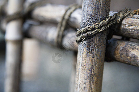 木林围栏绳索纤维打结前景竹子栅栏工匠木头风化精神图片