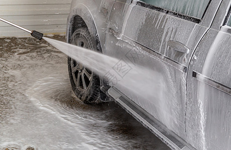 室内湿洗车过程的闭路观察清洁工流动车站垫圈服务自助压力汽车运输车辆图片