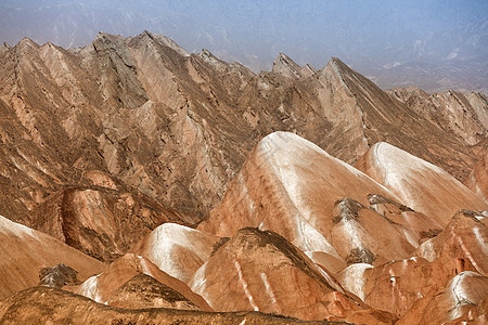 中国亚山地公园的彩虹山脉蓝色条纹天空场景地形地质学地貌旅行沙漠风景图片