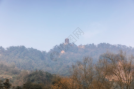 在山顶的佛寺庙里图片