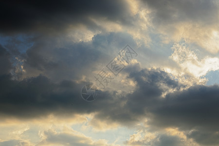 蓝蓝天空背景白云白色风暴蓝色戏剧性云景多云空气天气阳光天堂图片