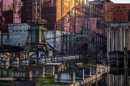 切尔诺贝利未完成的核反应堆的部分部分内容危险腐蚀工地发电厂工厂建筑学工业禁区金属核电站图片
