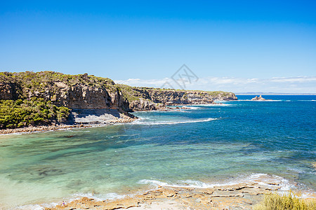 澳大利亚维多利亚州鹰巢滩蓝色晴天旅游假期岩石海岸海岸线冲浪旅行海洋图片