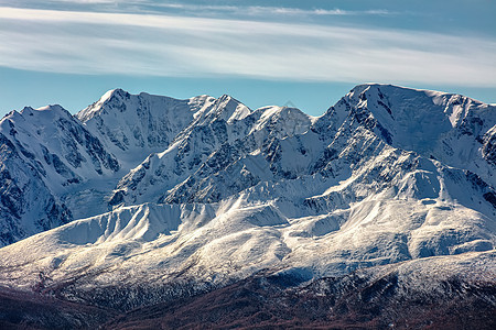 雪山峰的冰冷景色 俄罗斯图片