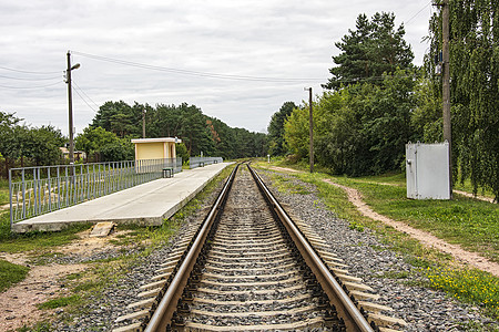 单轨铁路开放停车站平台的平台图片
