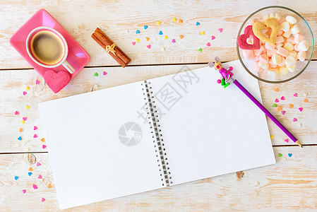 表格上的空工作表桌面笔记咖啡笔记本草图高架桌子杯子螺旋白纸图片