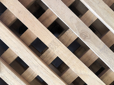 木头已经改成原木 安排有序的马马木梁仓库正方形墙纸货架装饰框架橡木架子店铺图片