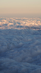 白云和蓝天空气氛自由天际空气窗户航班蓝色眼睛地平线旅行图片