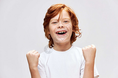 儿童快乐的微笑工作室 情绪白色T恤图片