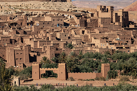 摩洛哥 新镇高处可见的古老堡垒图片
