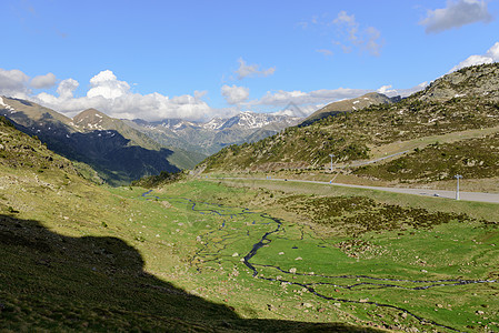 在奥丁的安道尔比利牛斯山脉 美景远足蓝色旅行石头自由场景爬坡天空顶峰踪迹全景图片